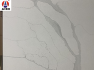 Wysoka wytrzymałość na rozciąganie Calacatta biały kamień kwarcowy Polerowana powierzchnia Silna odporność na pękanie