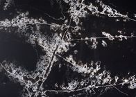 Polerowane sztuczne czarne kuchenne płytki podłogowe, antypoślizgowy czarny kamień kwarcowy